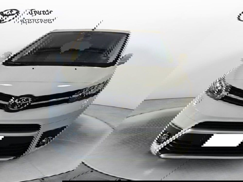 Toyota Proace Verso nuova a Vicenza (3)