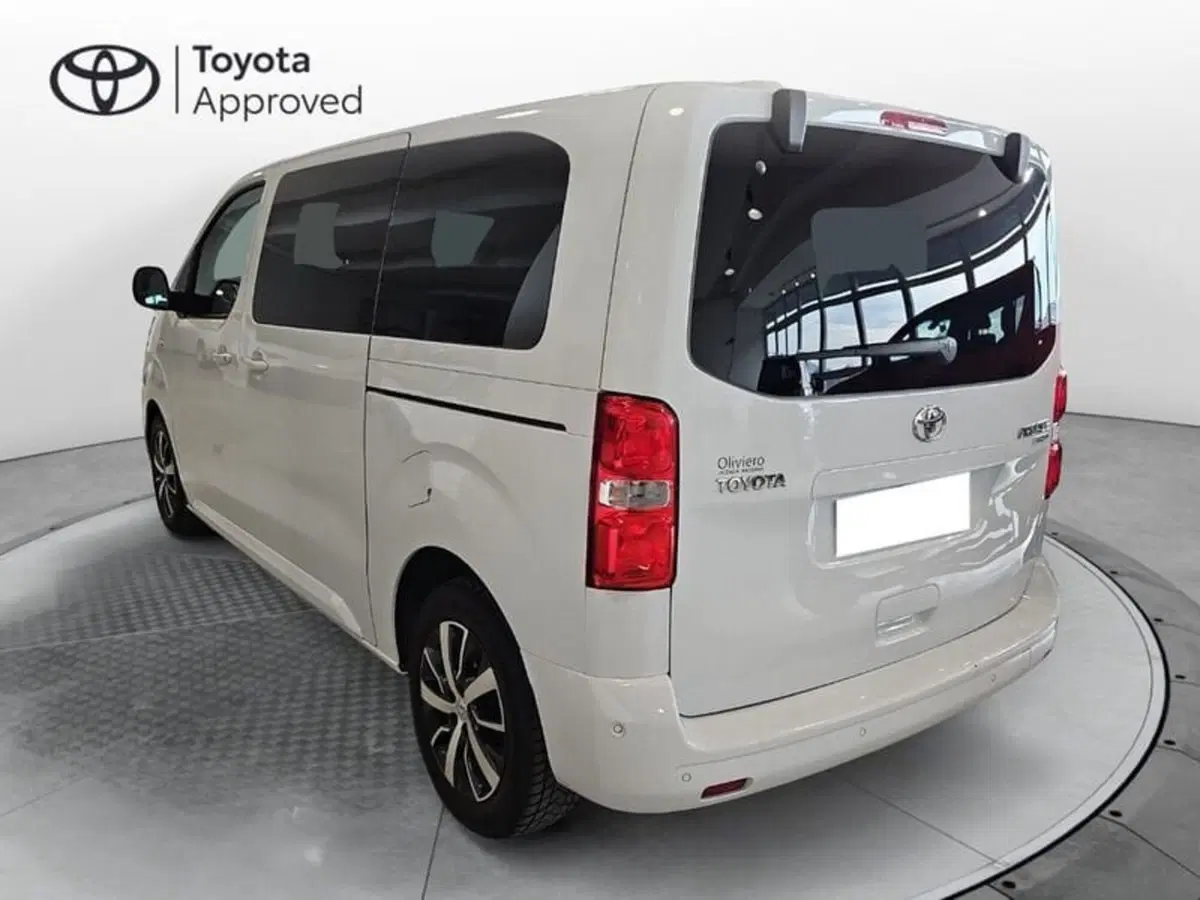 Toyota Proace Verso nuova a Vicenza (5)