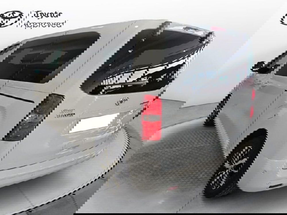 Toyota Proace Verso nuova a Vicenza (5)