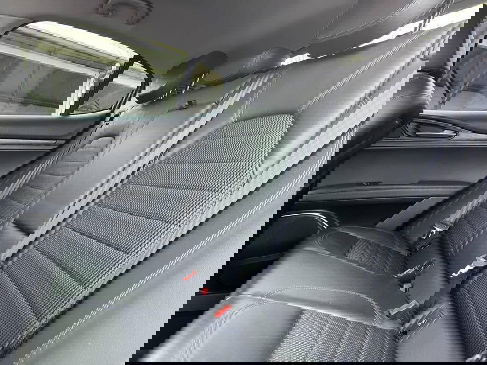 Alfa Romeo Stelvio usata a Alessandria (14)