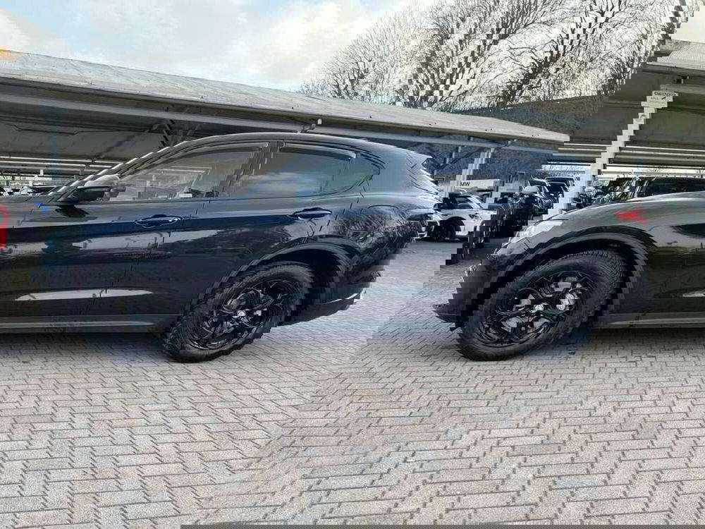 Alfa Romeo Stelvio usata a Alessandria (6)