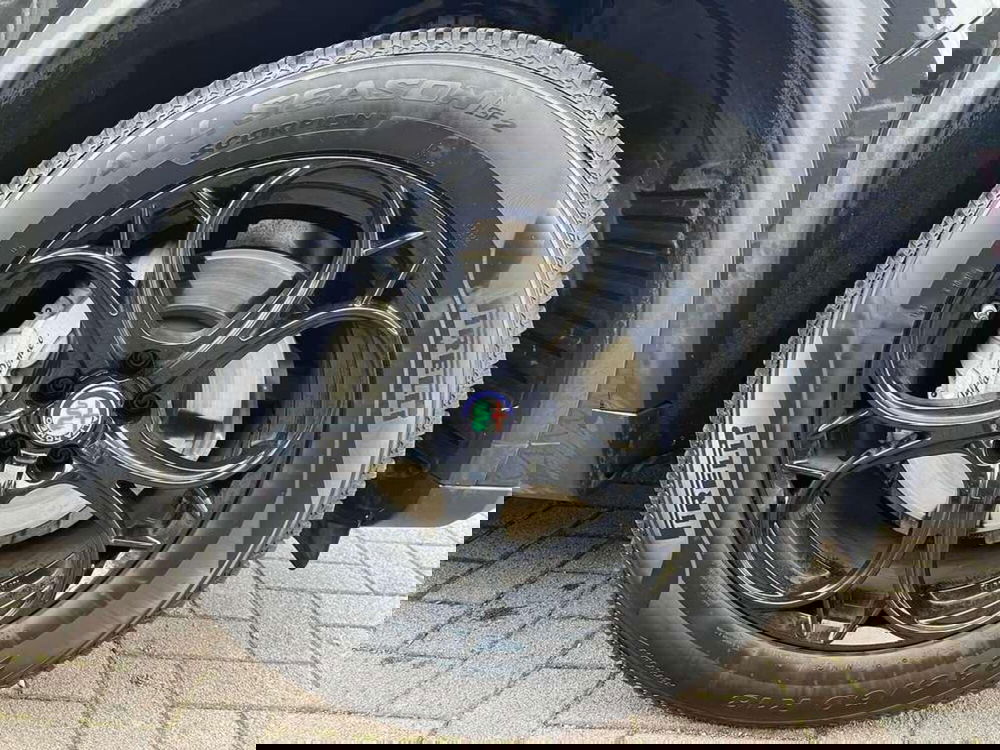 Alfa Romeo Stelvio usata a Alessandria (9)