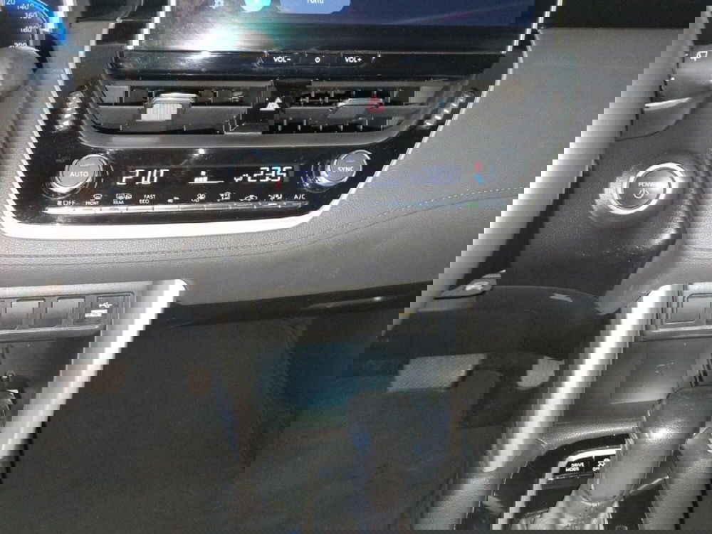 Toyota Corolla Cross Hybrid usata a Milano (16)