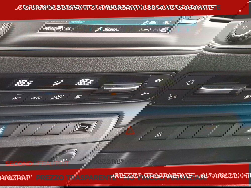 Peugeot Traveller usata a Roma (16)