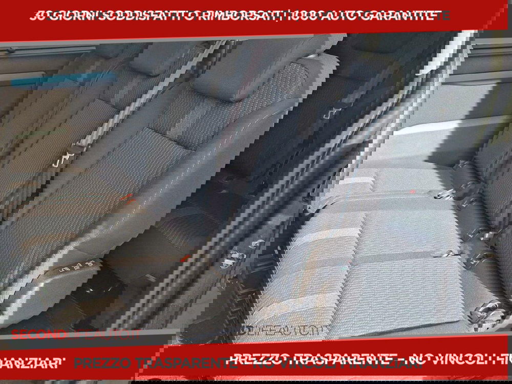 Peugeot Traveller usata a Roma (18)