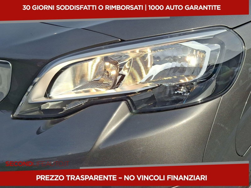 Peugeot Traveller usata a Roma (5)