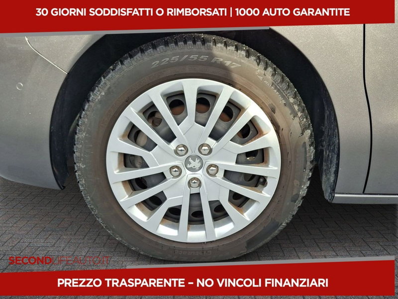 Peugeot Traveller usata a Roma (8)