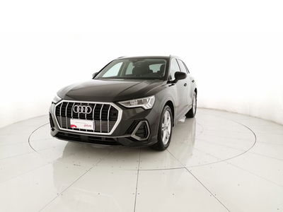 Audi Q3 Sportback 35 2.0 tdi S line edition s-tronic del 2021 usata a San Giovanni Teatino