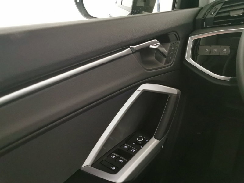 Audi Q3 Sportback usata a Chieti (17)