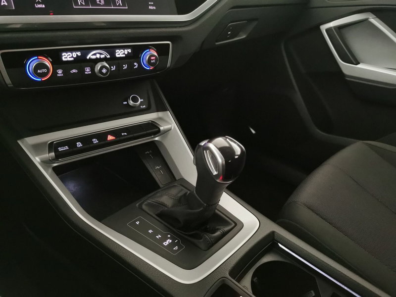 Audi Q3 Sportback usata a Chieti (18)