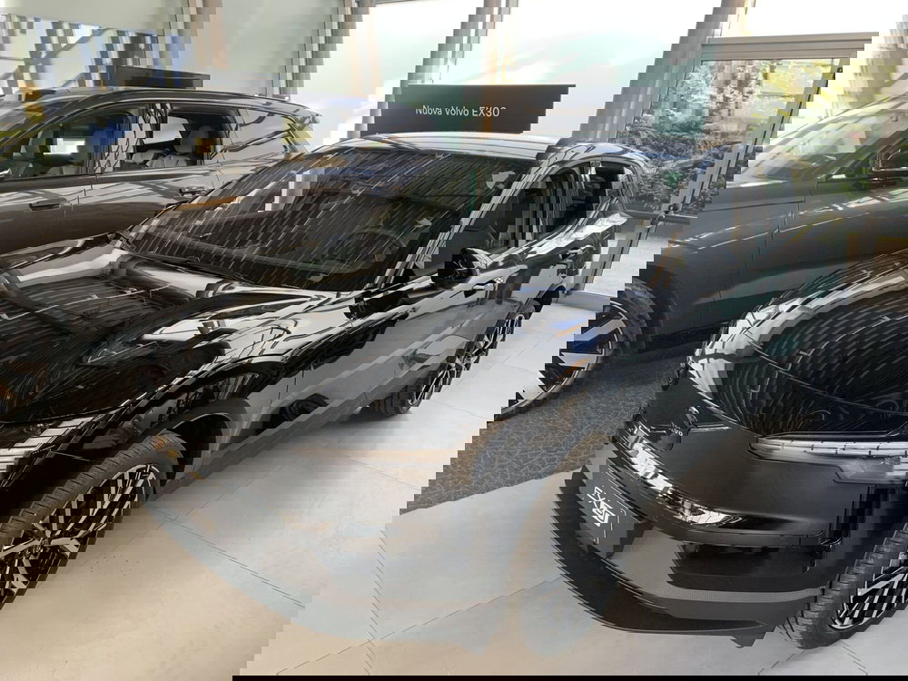 Volvo EX30 nuova a Ferrara