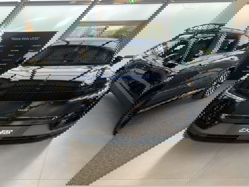 Volvo EX30 nuova a Ferrara (7)
