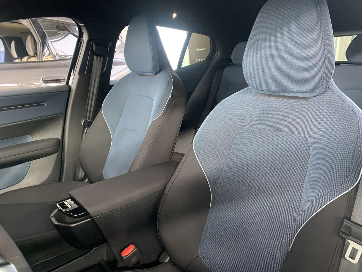 Volvo EX30 nuova a Ferrara (9)