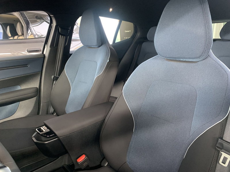 Volvo EX30 nuova a Ferrara (9)