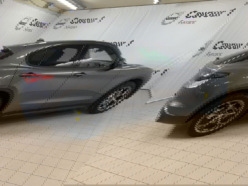 Alfa Romeo Stelvio usata a Ferrara (10)