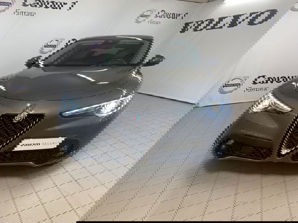 Alfa Romeo Stelvio usata a Ferrara (2)
