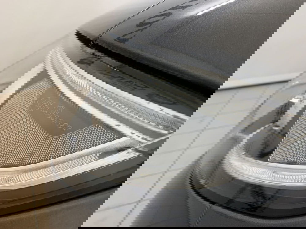 Alfa Romeo Stelvio usata a Ferrara (4)