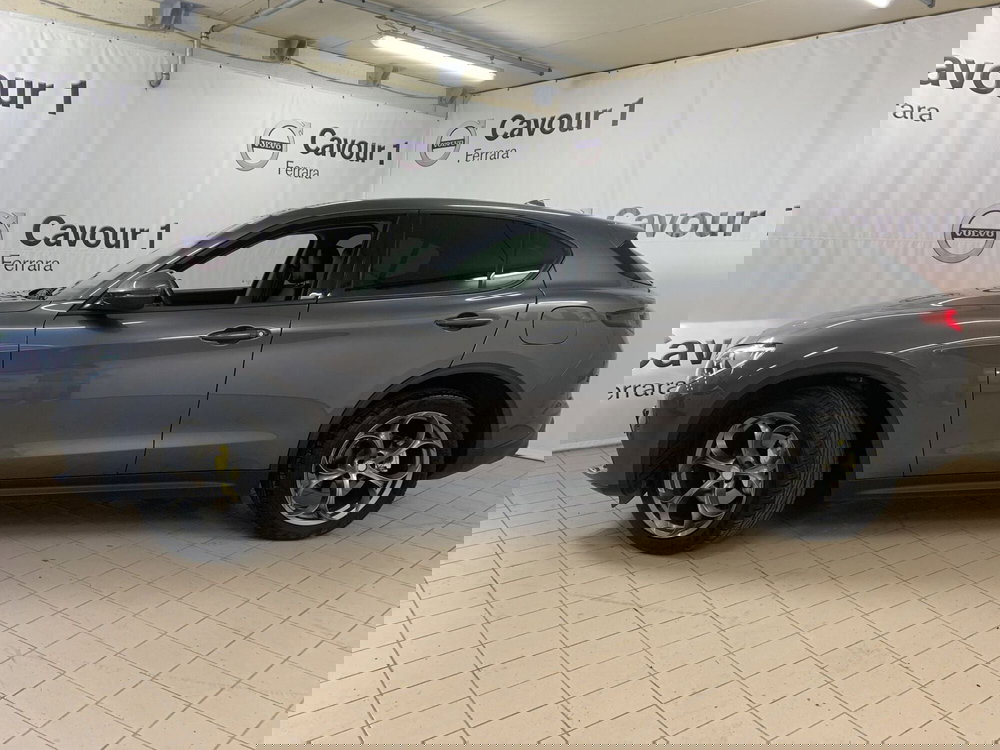 Alfa Romeo Stelvio usata a Ferrara (8)