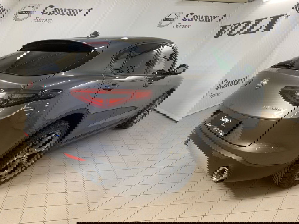 Alfa Romeo Stelvio usata a Ferrara (9)
