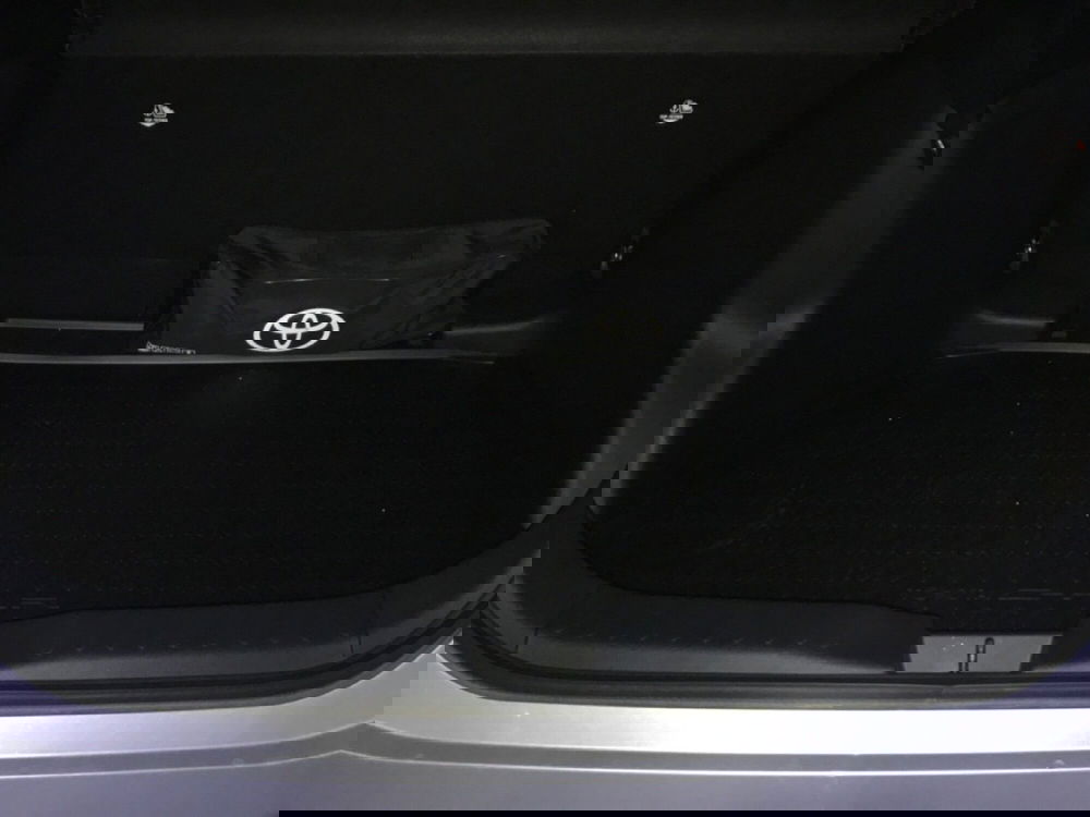 Toyota Toyota C-HR usata a Bologna (10)