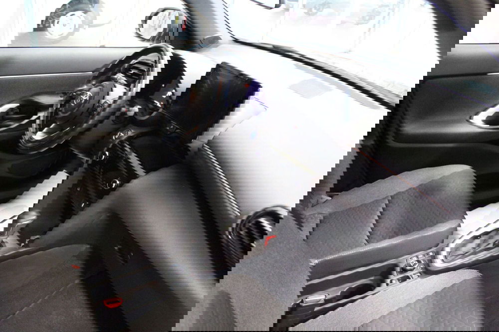 Toyota Yaris Cross usata a Cremona (8)