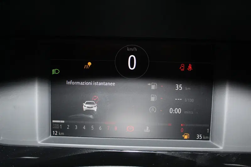 Opel Mokka nuova a Cremona (11)