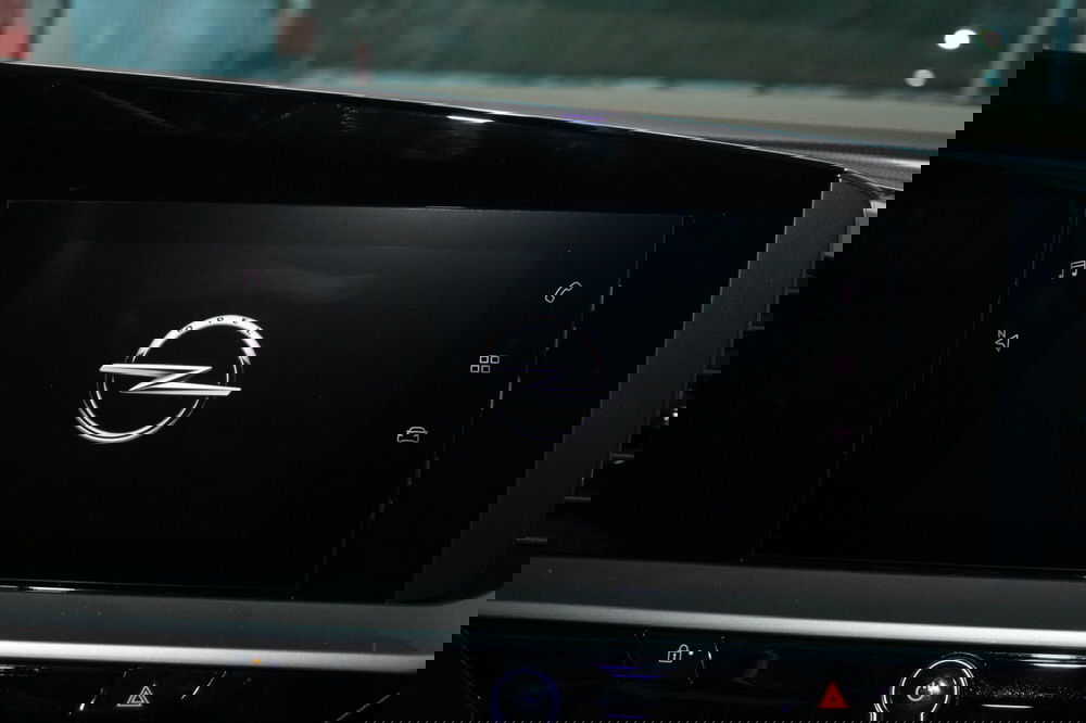 Opel Mokka nuova a Cremona (12)