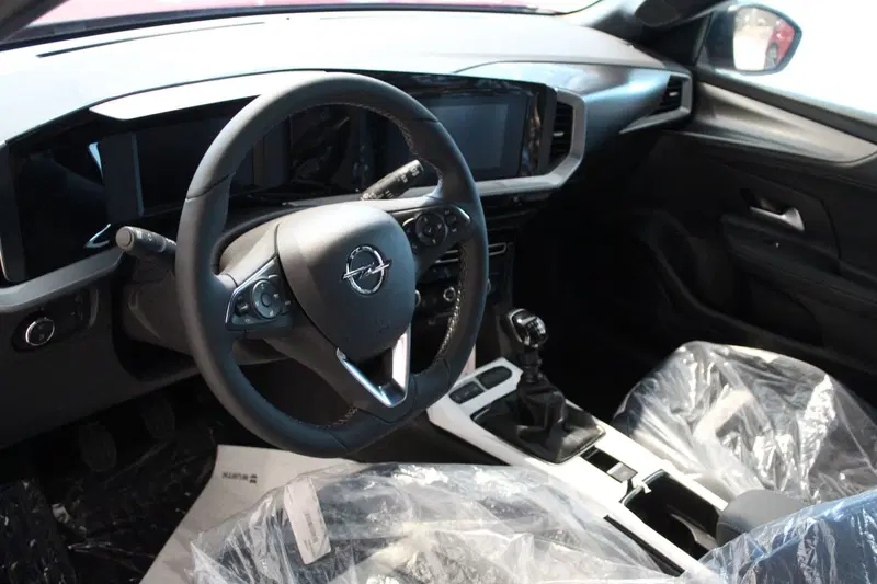 Opel Mokka nuova a Cremona (8)