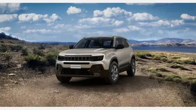 Jeep Avenger 1.2 turbo e-hybrid mhev Altitude fwd 110cv edct6 nuova a Castelfiorentino