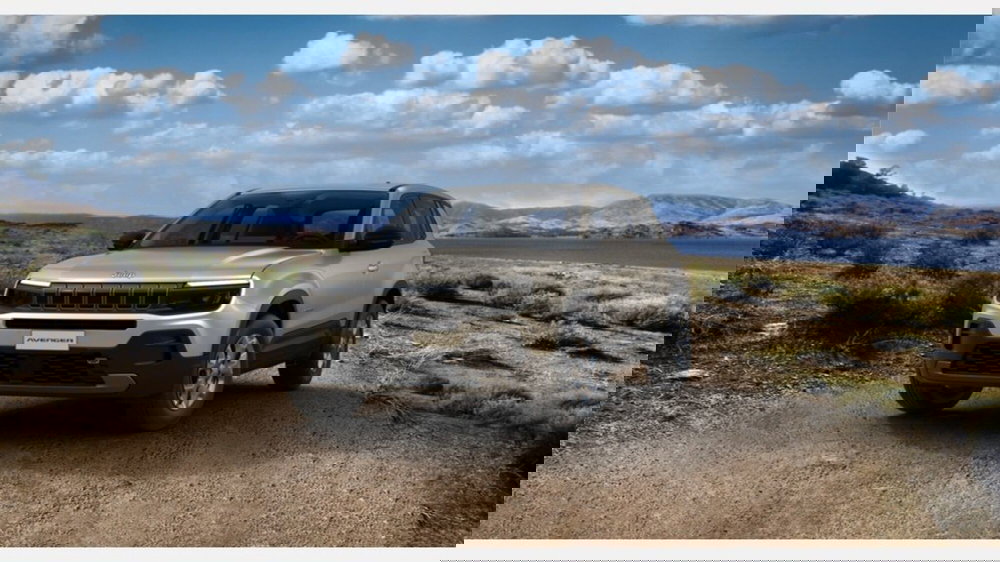 Jeep Avenger nuova a Firenze