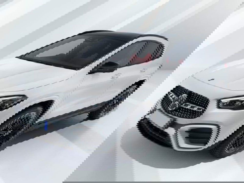 Mercedes-Benz GLA SUV nuova a Siena (4)