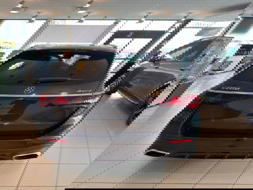 Mercedes-Benz Classe E Station Wagon nuova a Firenze (5)