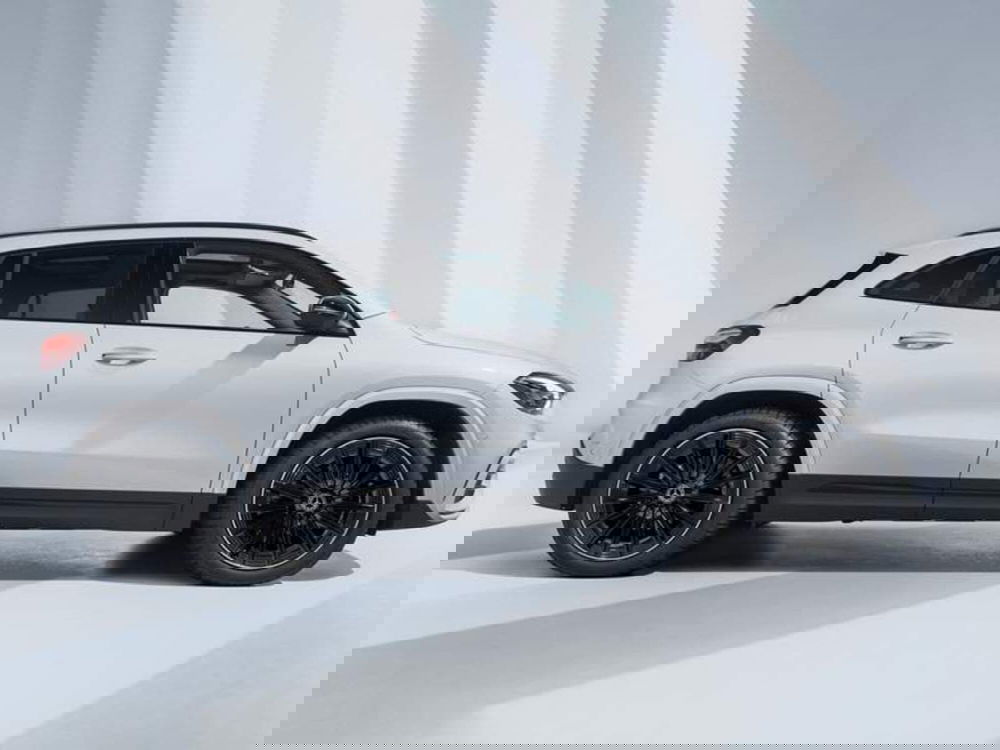 Mercedes-Benz GLA SUV nuova a Siena