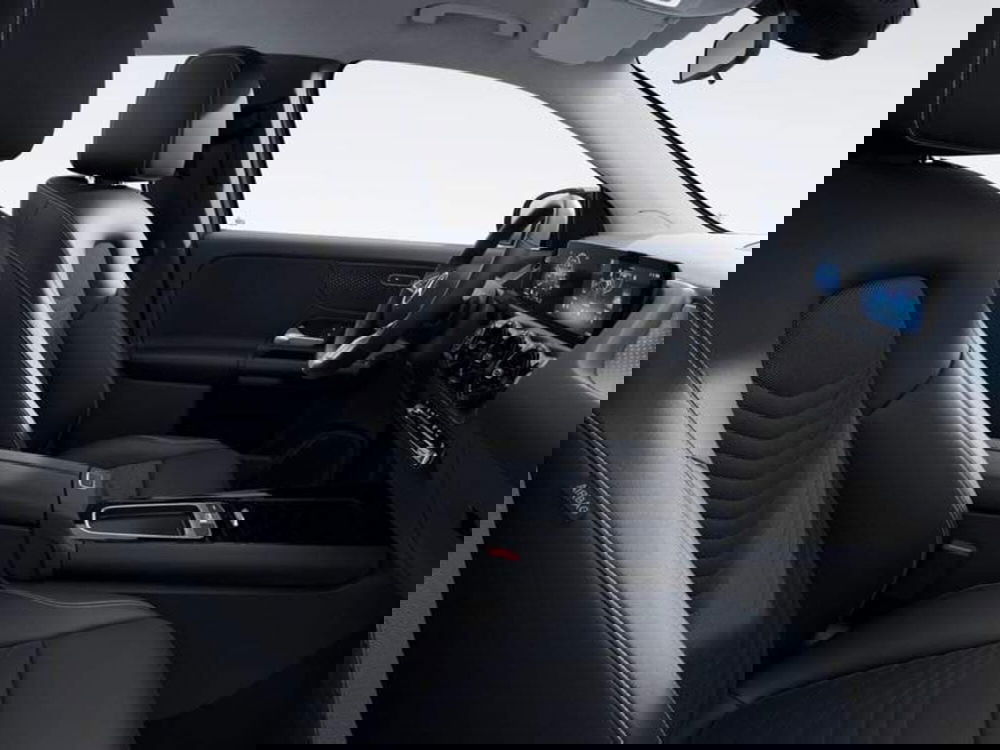 Mercedes-Benz GLA SUV nuova a Siena (5)