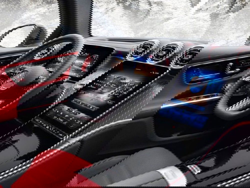 Mercedes-Benz GLC SUV nuova a Siena (6)