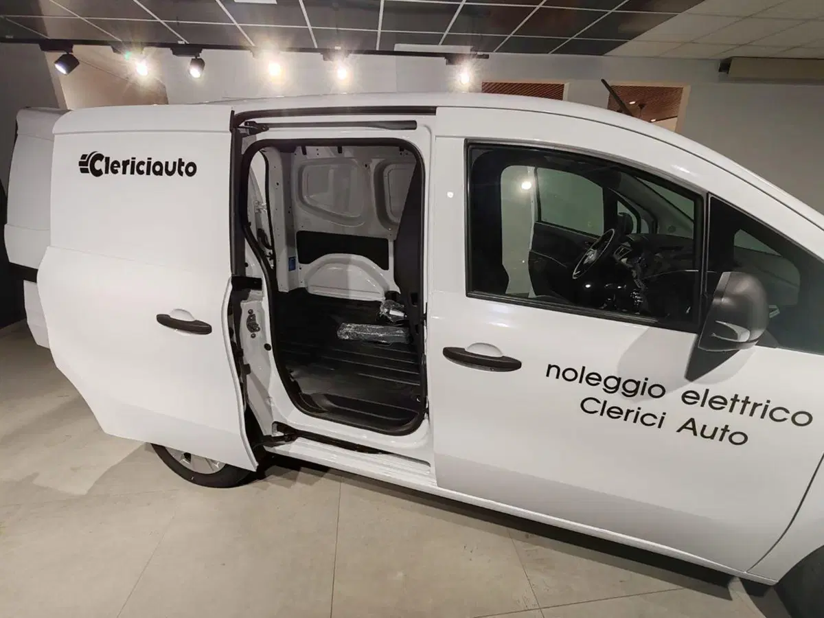 Nissan Townstar nuova a Como (10)