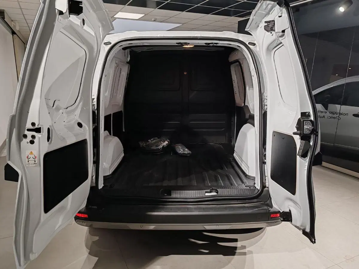 Nissan Townstar nuova a Como (11)