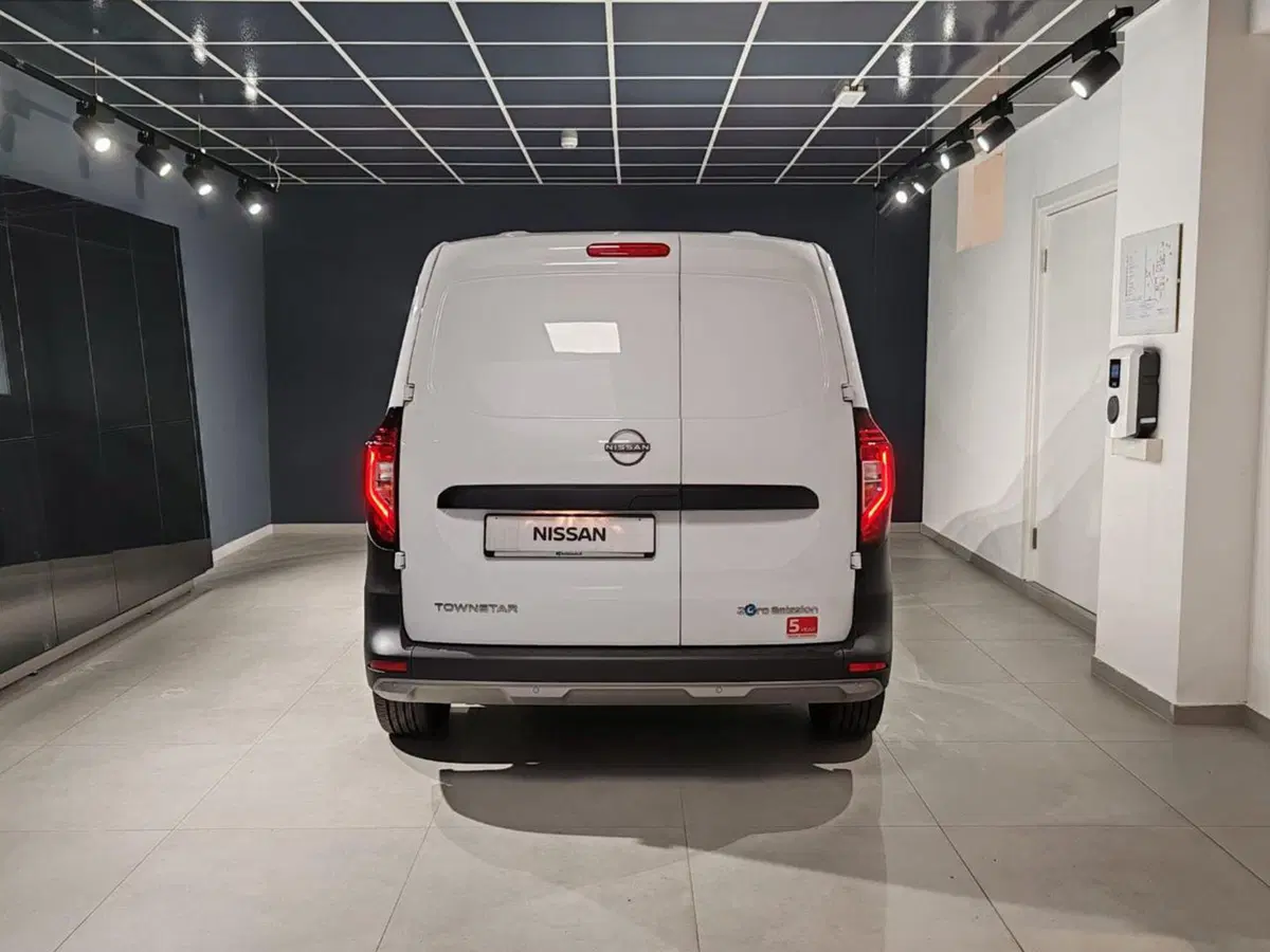 Nissan Townstar nuova a Como (6)