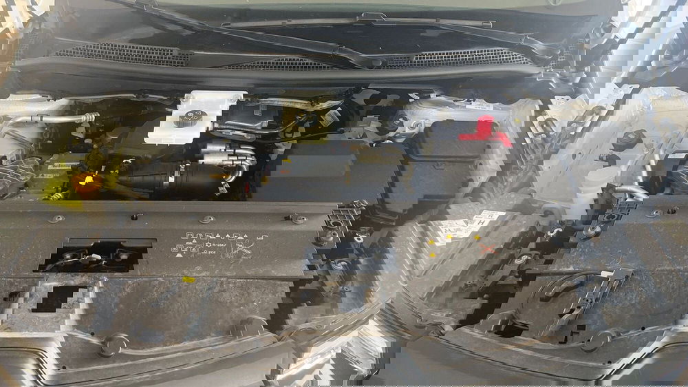 Renault Kangoo nuova a Catania (13)