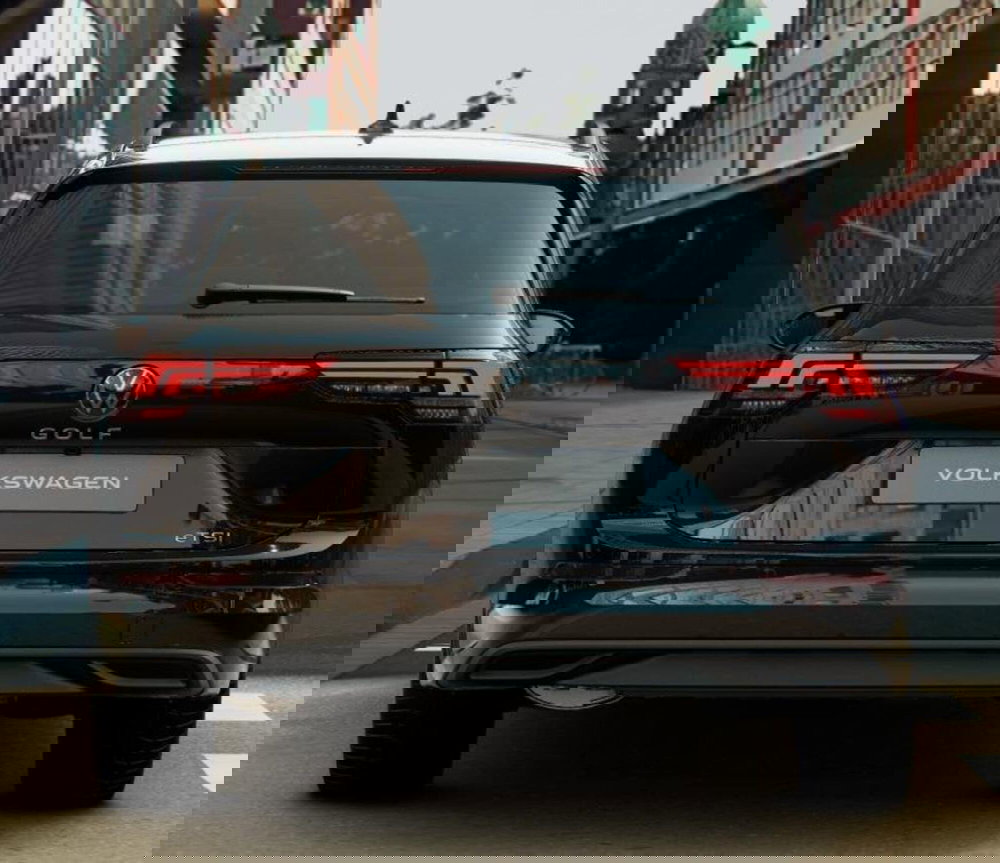 Volkswagen Golf Variant nuova a Bologna (11)