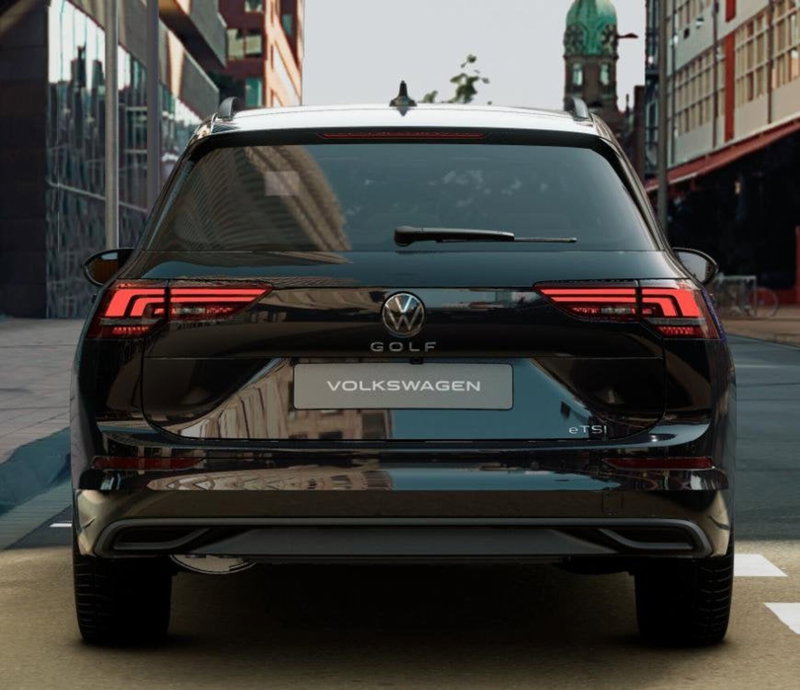 Volkswagen Golf Variant nuova a Bologna (11)