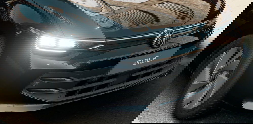 Volkswagen Golf Variant nuova a Bologna (12)