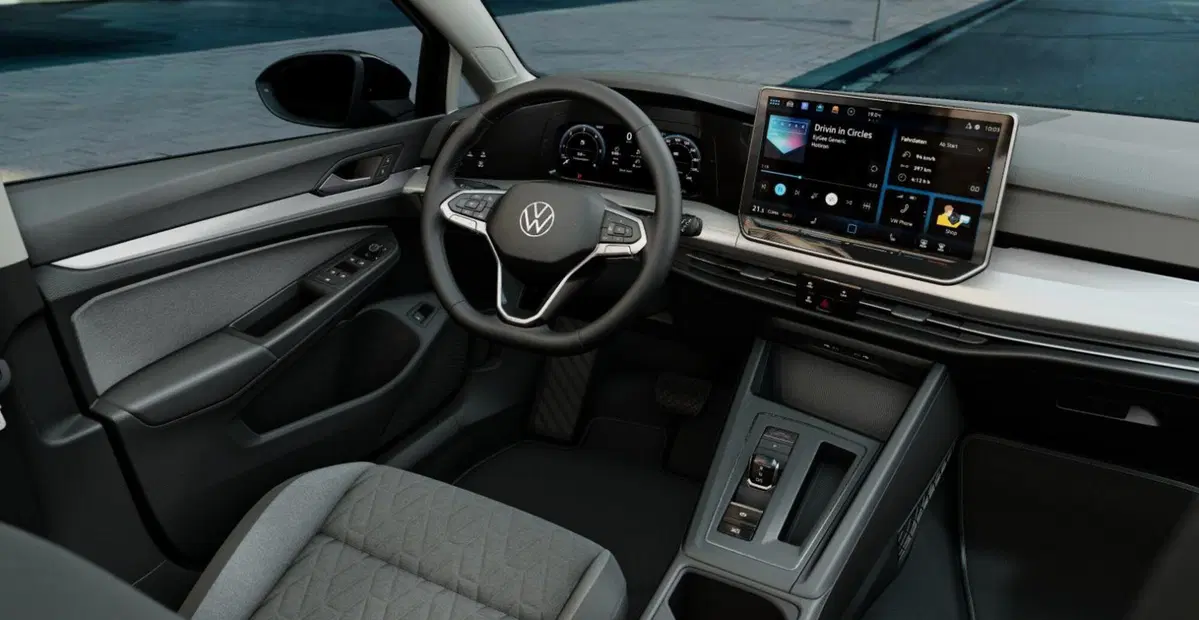 Volkswagen Golf Variant nuova a Bologna (7)