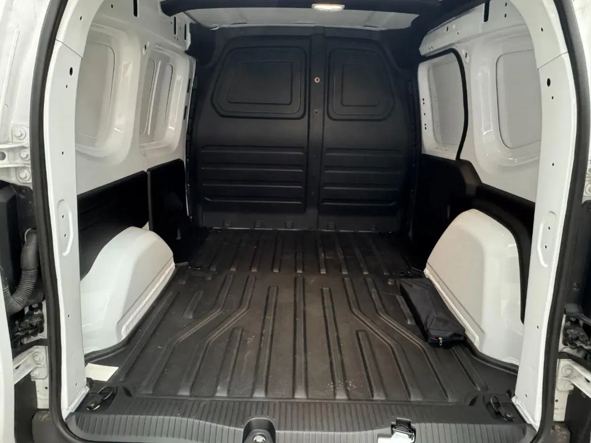 Nissan Townstar nuova a Como (16)