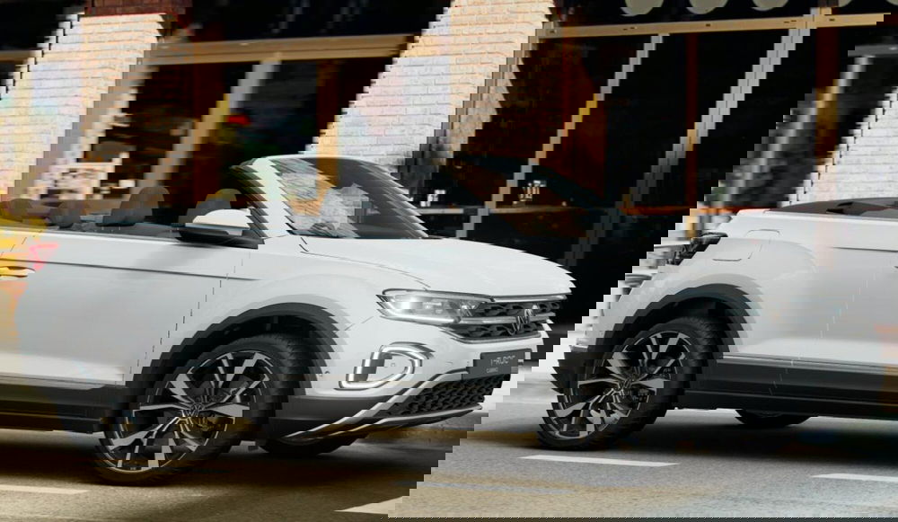 Volkswagen T-Roc Cabrio nuova a Bologna (3)