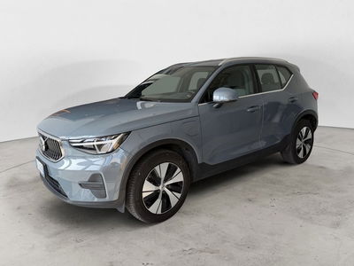 Volvo XC40 T4 Recharge Plug-in Hybrid automatico Core del 2022 usata a Parma