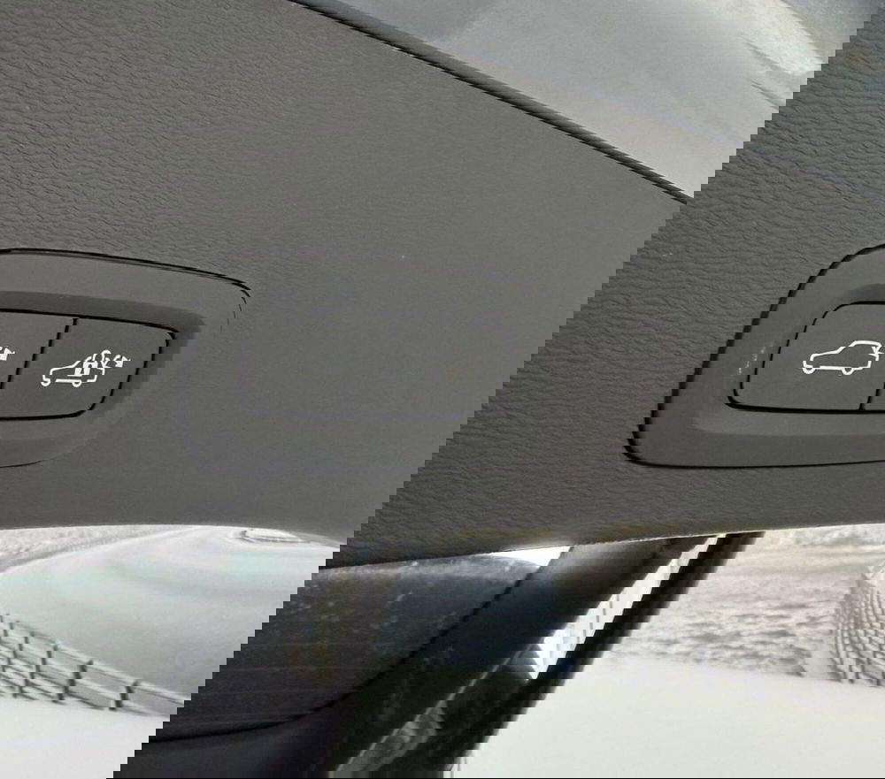 Volvo XC40 usata a Parma (10)