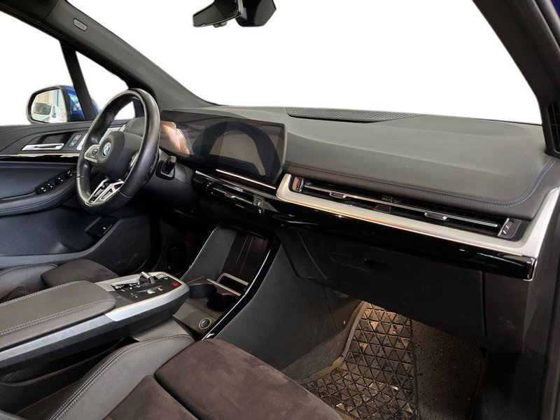 BMW Serie 2 Active Tourer usata a Bari (9)