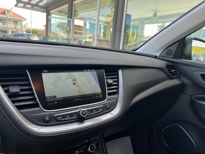 Opel Grandland X usata a Pescara (11)