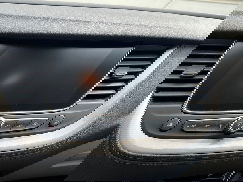 Opel Grandland X usata a Teramo (12)